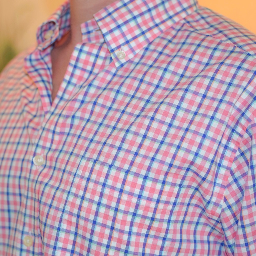 Vineyard Vines Button Down Shirt